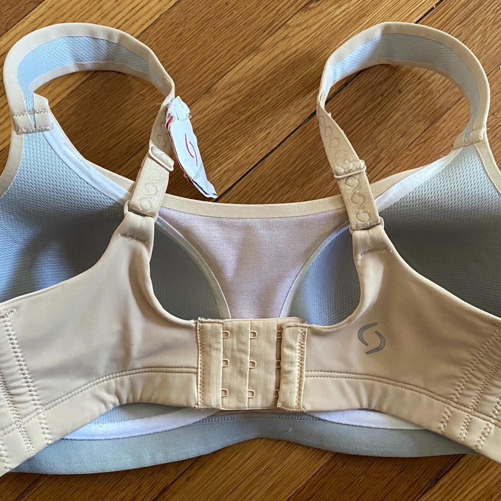 Moving Comfort Sports Bra 34DD